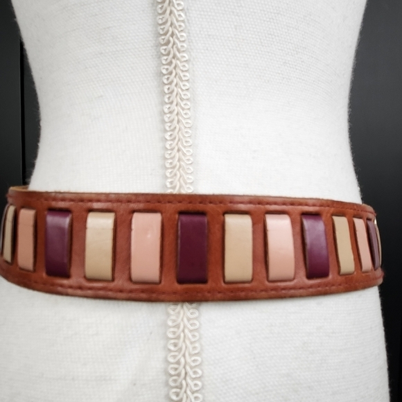 Fossil 100% Leather Belt Size Small - Picture 5 of 10